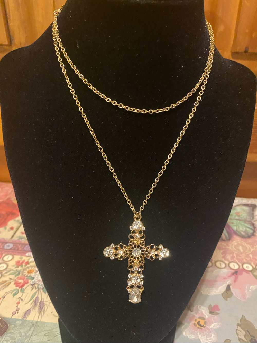 Vintage Gold Tone Ornate Baroque Filigree
Cross Statement Necklace